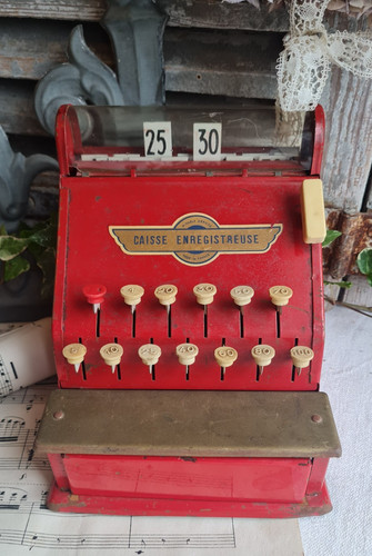 Ancienne petite caisse - petite,