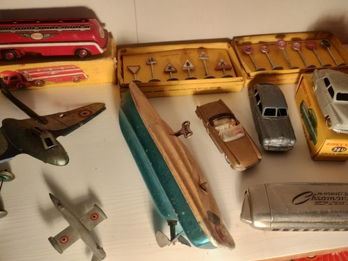 Lot jouets anciens des - lot,